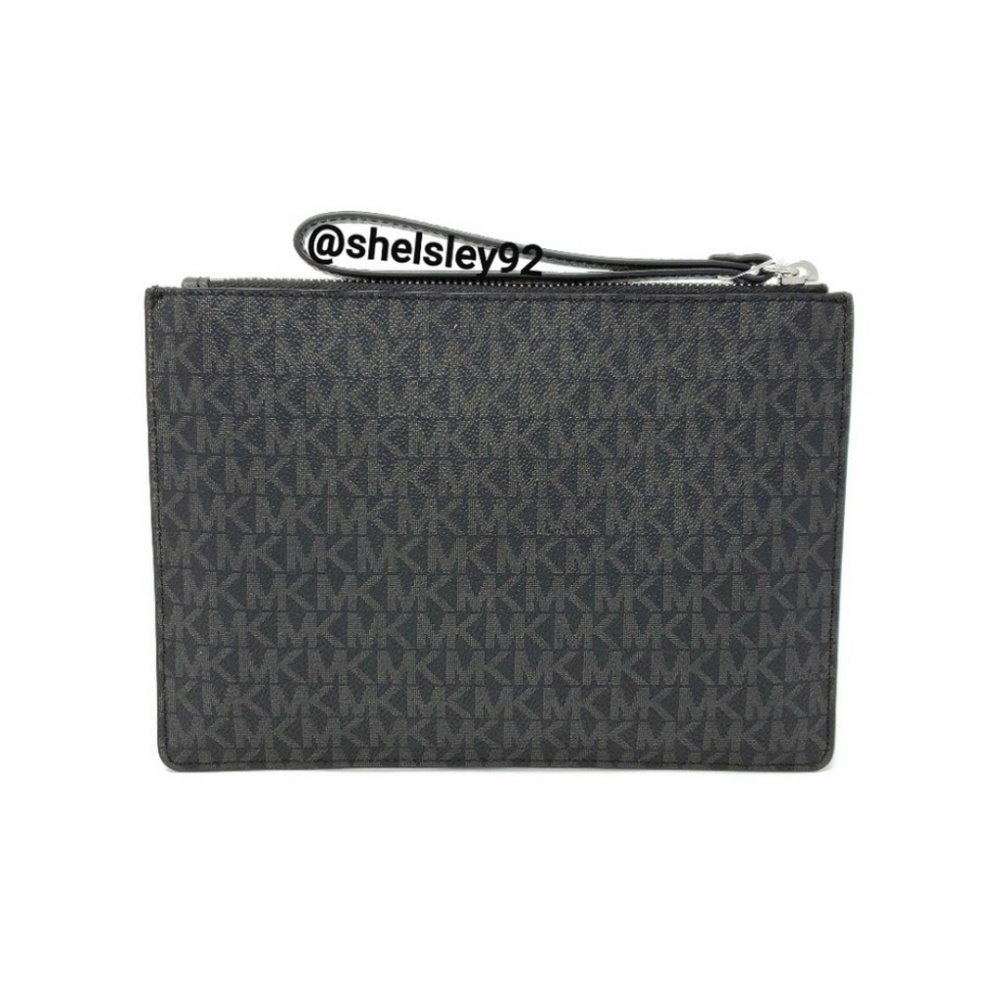 ⚠️LAST ONE⚠️ Michael Kors Floral Clutch Wristlet - Picture 2 of 5